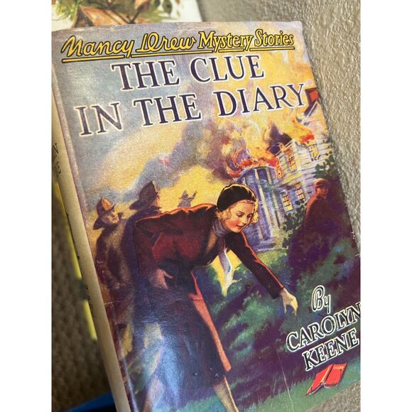 VINTAGE LOT OF 32 NANCY DREW MYSTERY STORIES HARDBACK BOOKS BY CAROLYN KEENE - Picture 5 of 7